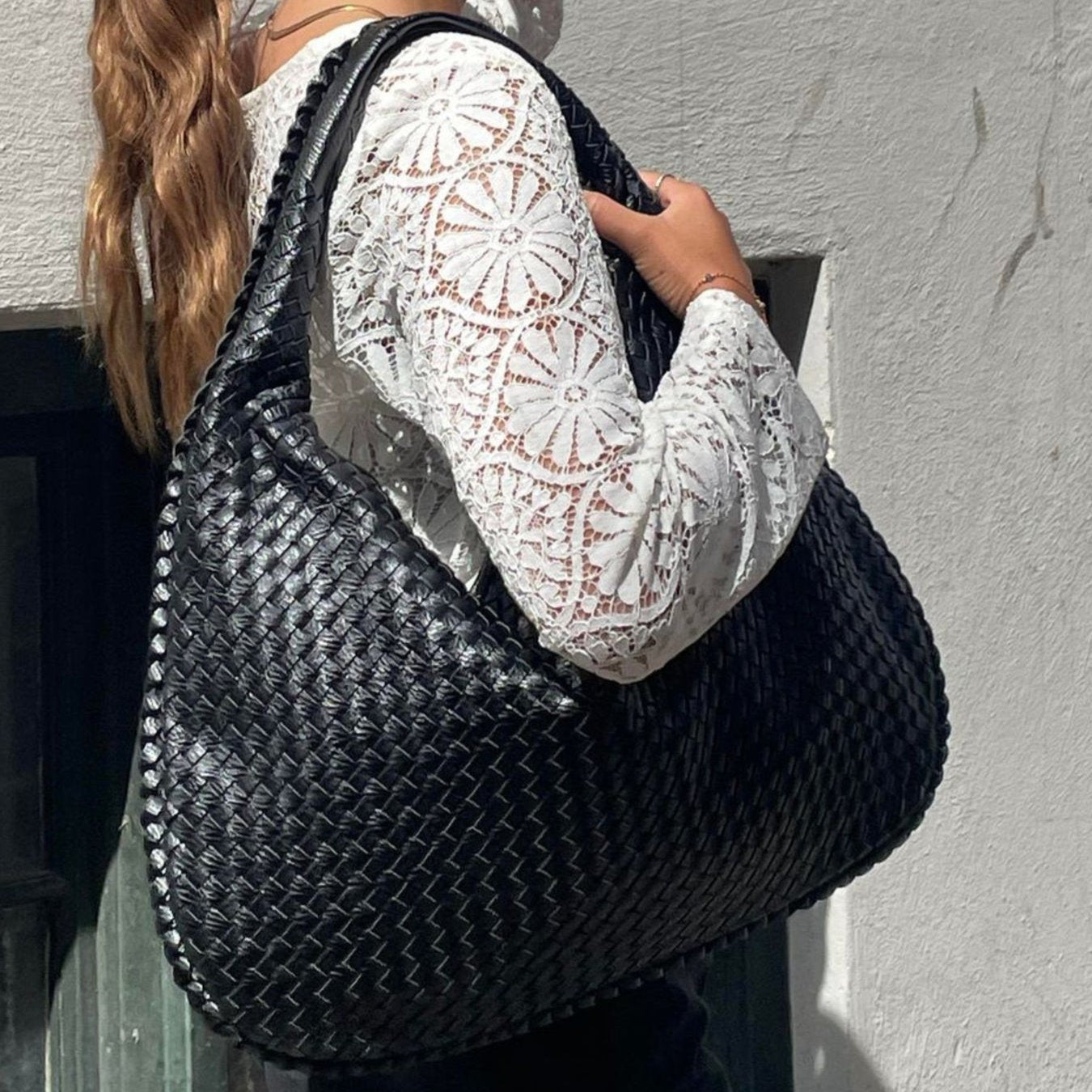 Ivie Shoulder Bag