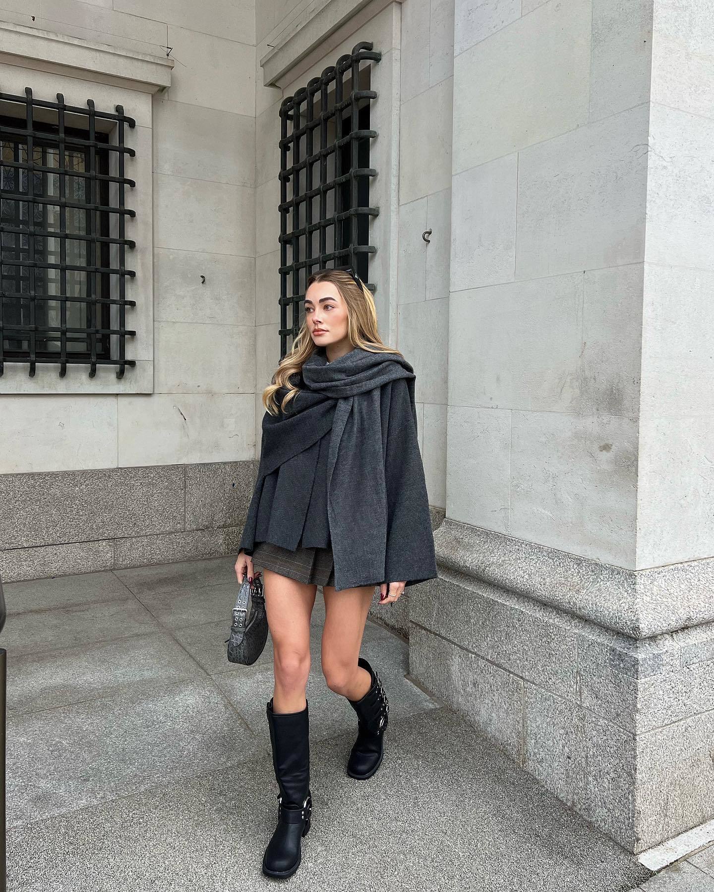 Olivia Short Cape Coat - Black