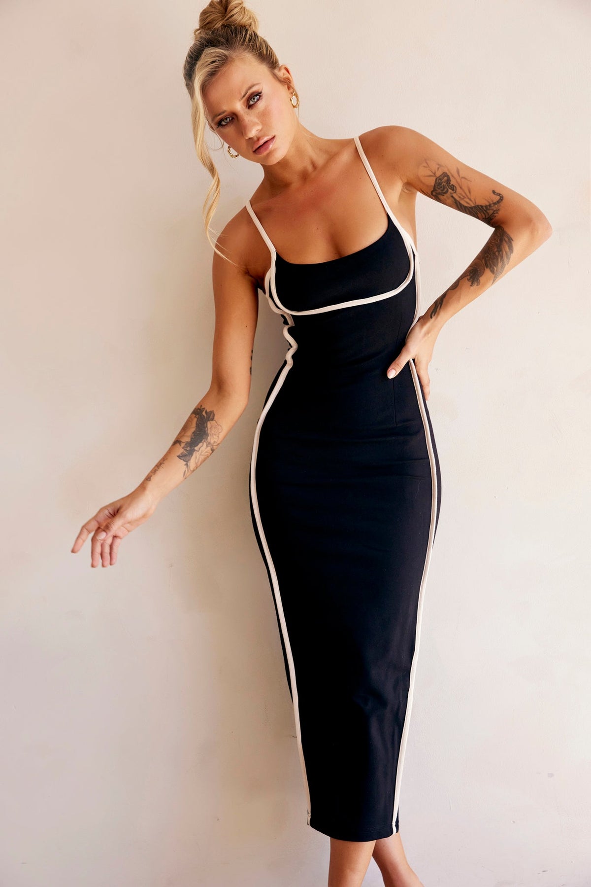 Eleonora Bodycon Midi Dress - Black