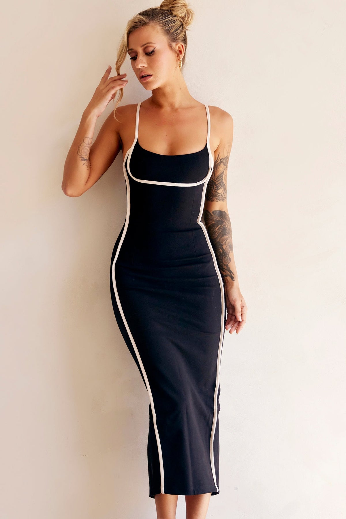 Eleonora Bodycon Midi Dress - Black