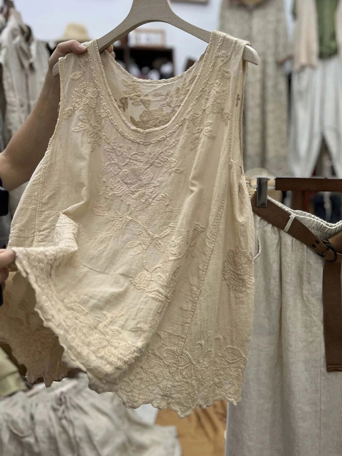 Eloisa Lace Scalloped Tank Top - Beige
