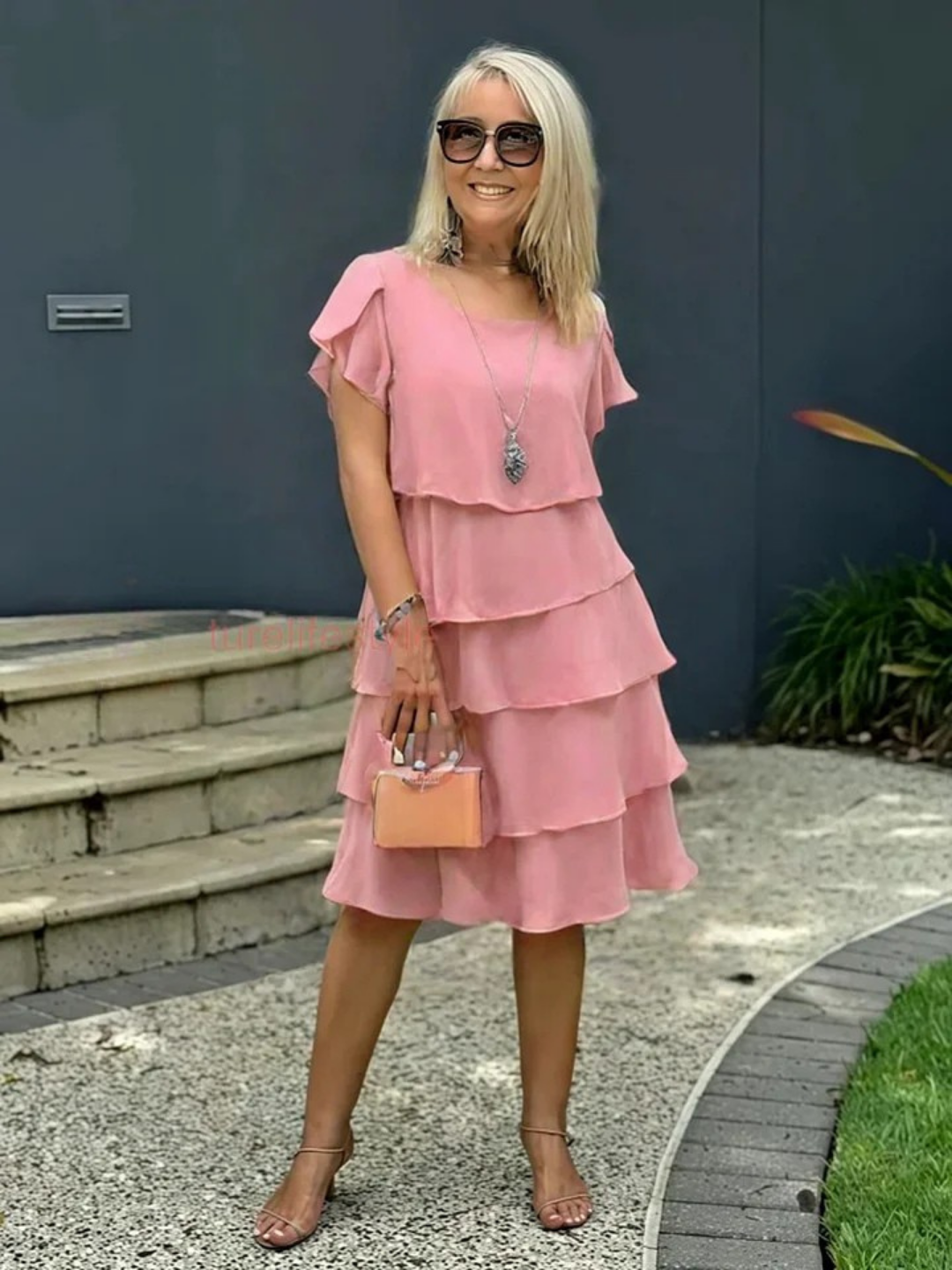Imogene Tiered Flutter Sleeve Midi Dress - Pink