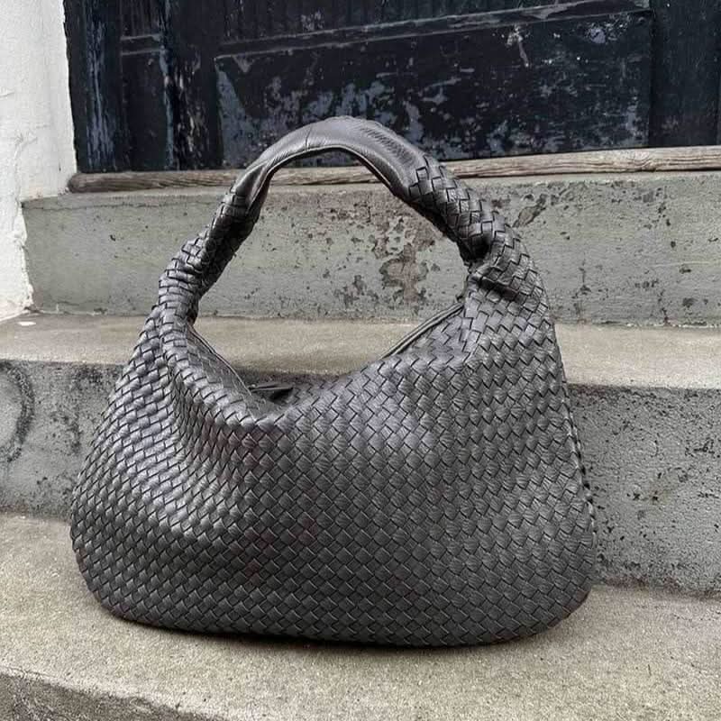 Ivie Shoulder Bag