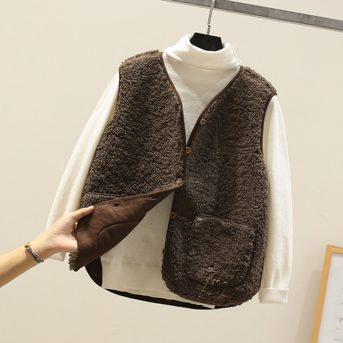 Soledad Lambswool Gilet - Brown